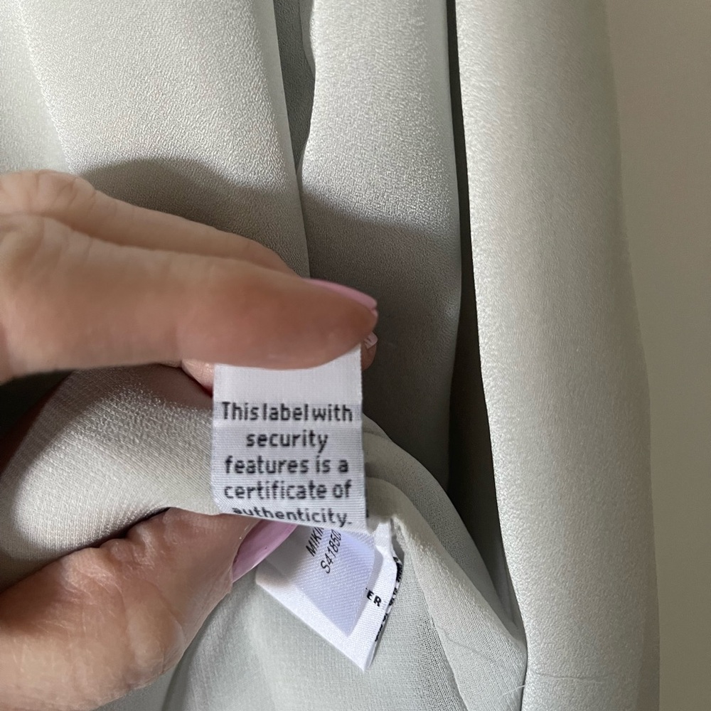 DVF blouse - Picture 9 of 10